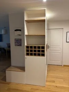 Meuble entrée avec casier à vins